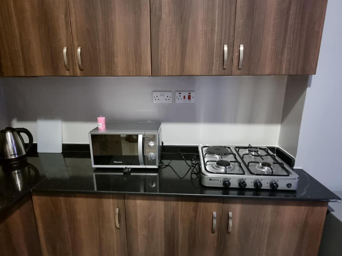 Eika Suites At Acacia Кампала Екстер'єр фото