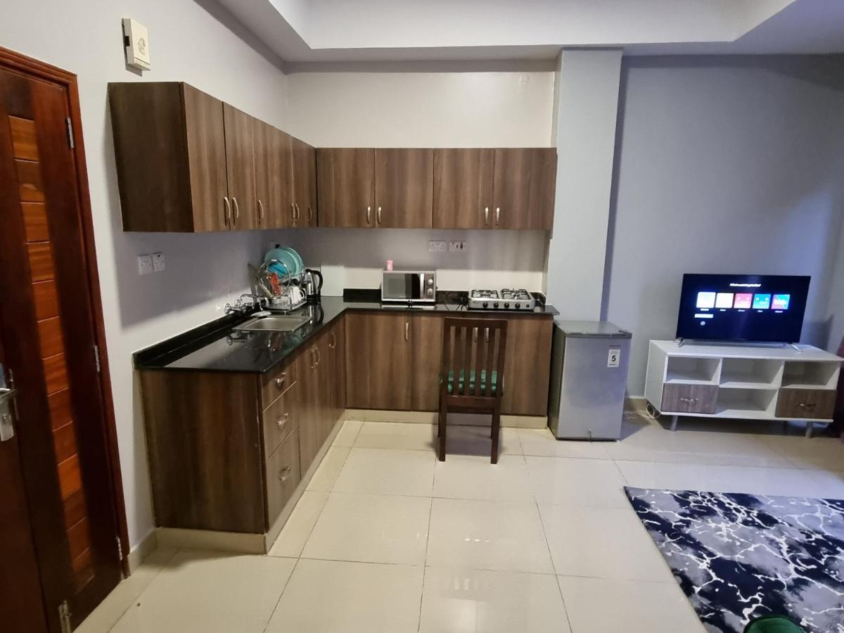 Eika Suites At Acacia Кампала Екстер'єр фото
