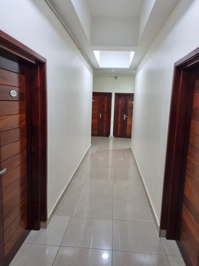 Eika Suites At Acacia Кампала Екстер'єр фото