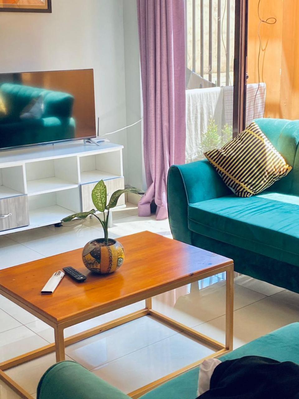 Eika Suites At Acacia Кампала Екстер'єр фото